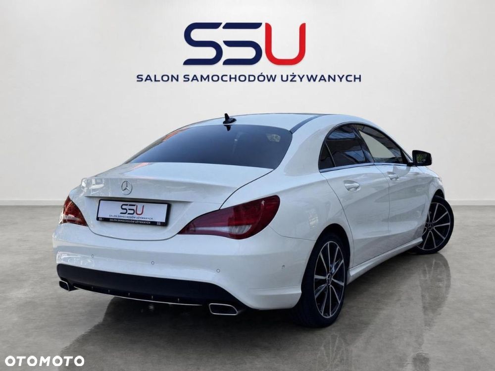 Mercedes-Benz CLA 180 Urban - 5