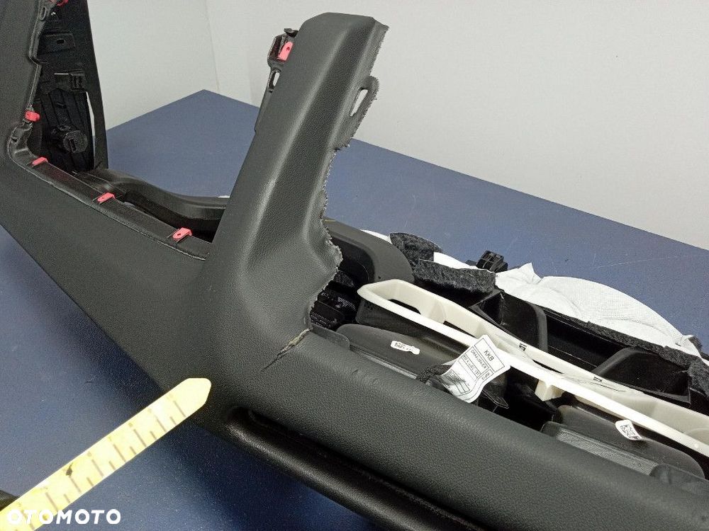 BMW X5 G05 G06 G07 DESKA ROZDZIELCZA KONSOLA  EU - 12