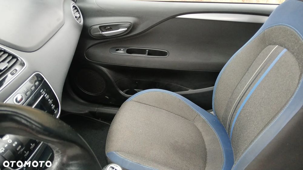 Fiat Punto 2012 - 17