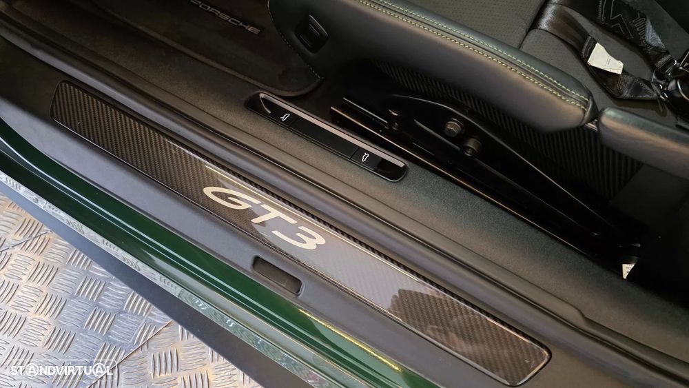 Porsche 911 (992) GT3 PDK - 41