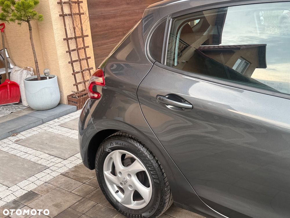 Peugeot 208 e-HDi FAP 92 Stop&Start Allure - 27