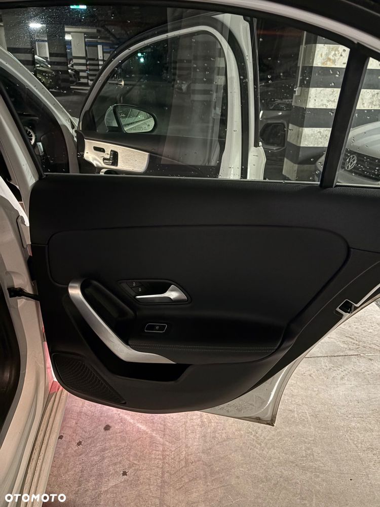 Mercedes-Benz Klasa A 220 4Matic 7G-DCT - 14