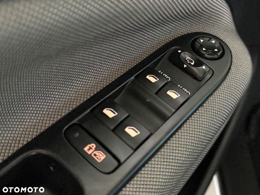 Citroën C3 Picasso 1.6i Exclusive - 10