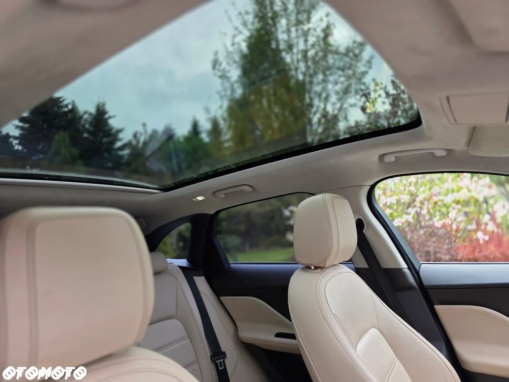 Jaguar F-Pace 2.0 i4D AWD Prestige - 22
