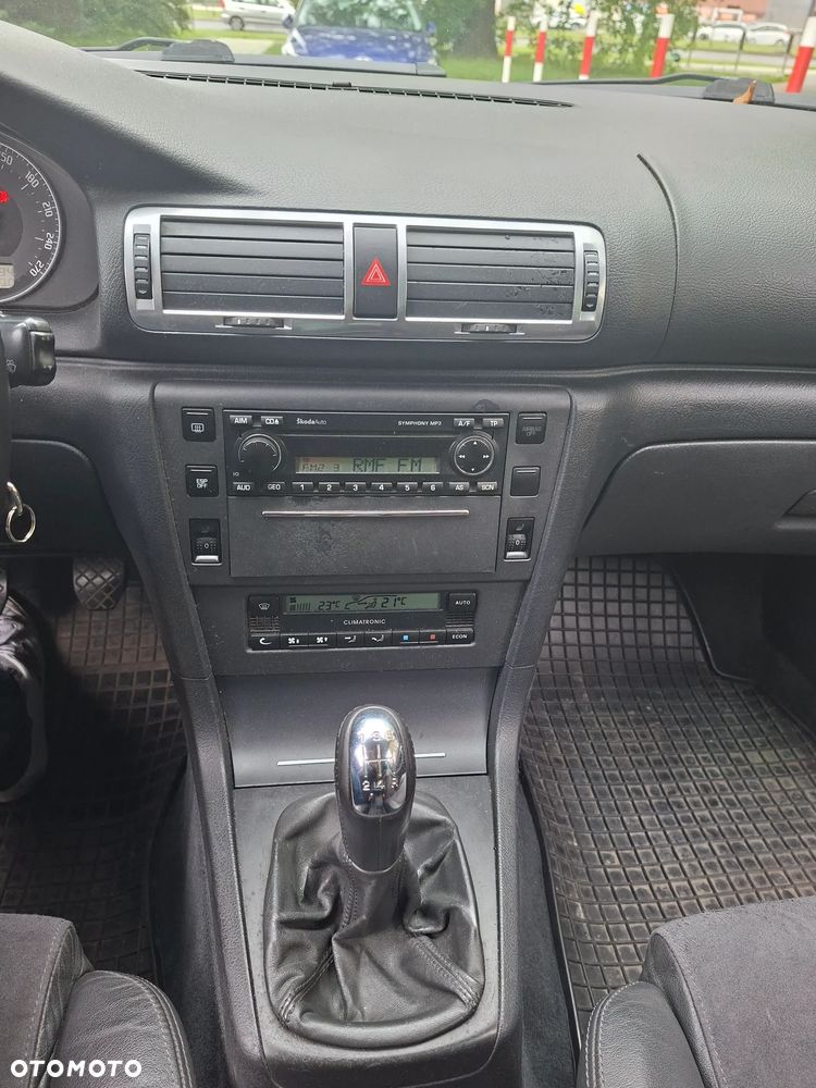 Skoda Superb 1.8T Elegance - 10