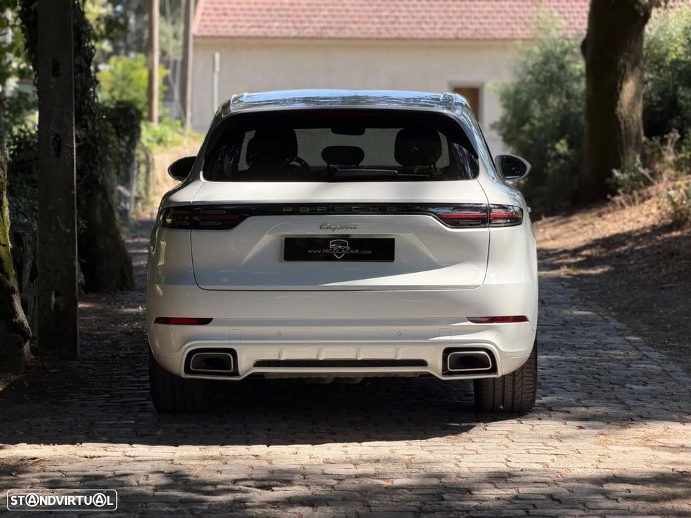 Porsche Cayenne E-Hybrid - 7