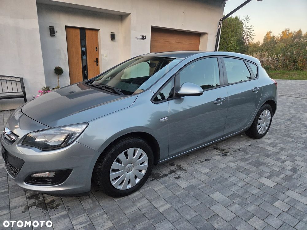 Opel Astra 2015 photo 3
