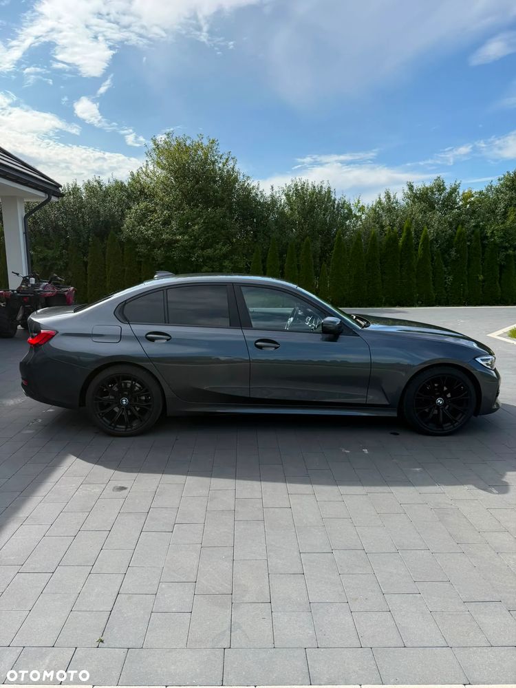 BMW Seria 3 318d Edition M Sport Shadow - 4