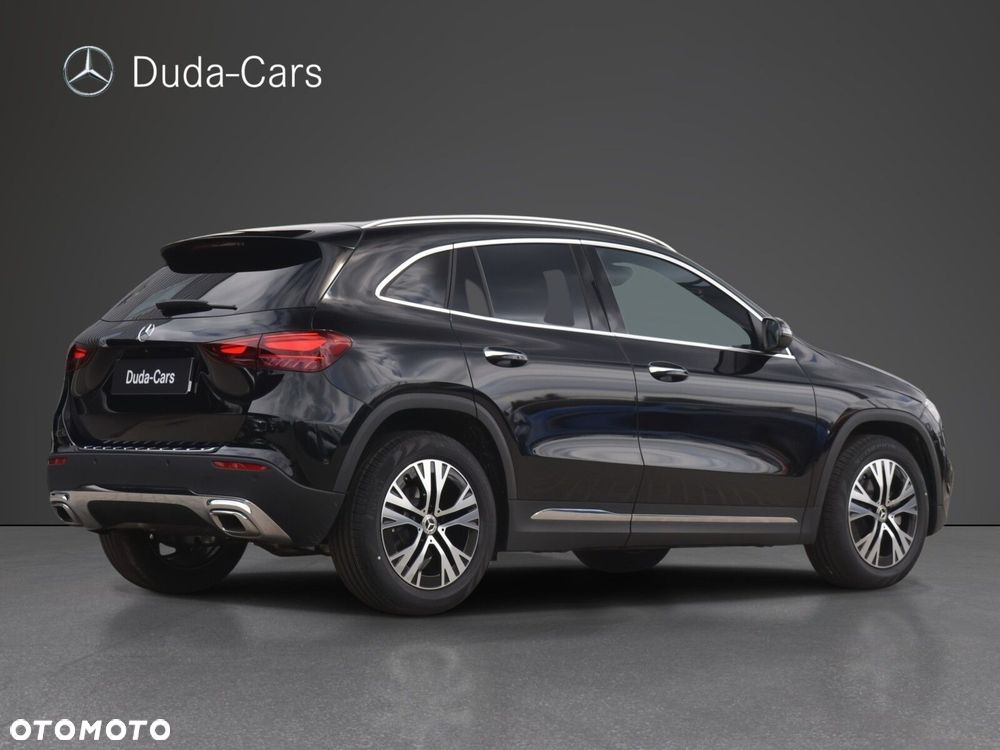 Mercedes-Benz GLA 200 Progressive - 3