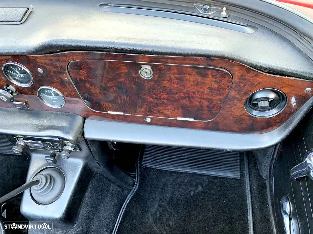 Triumph TR6 - 17