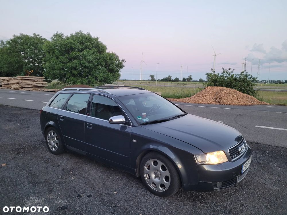 Audi A4 Avant 2.5 TDI Quattro - 1