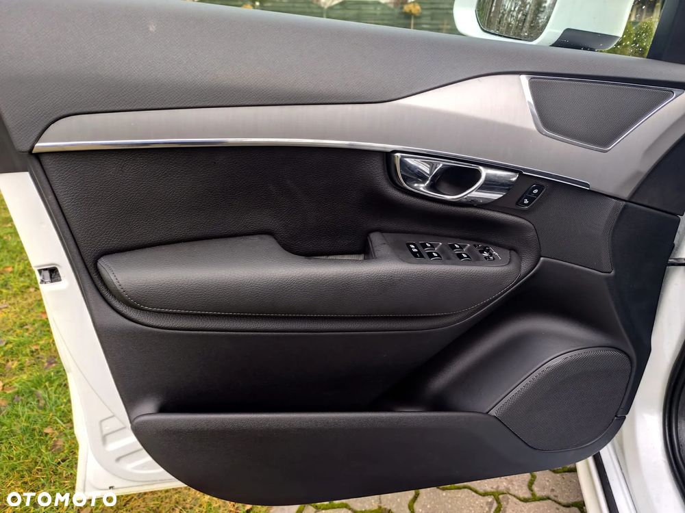 Volvo XC 90 D5 AWD Inscription - 32