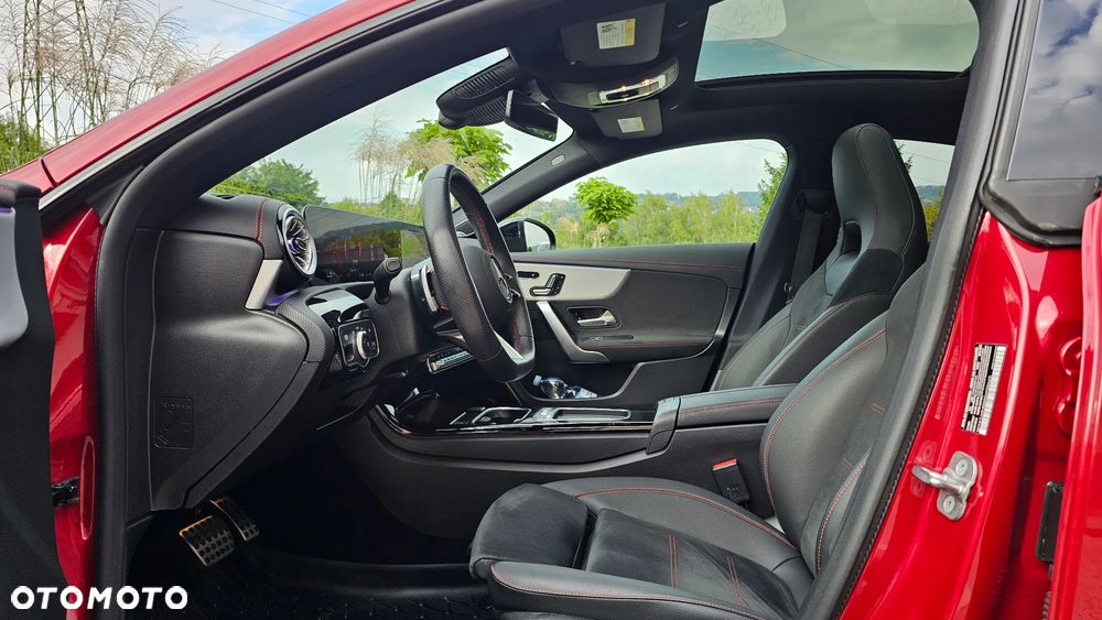 Mercedes-Benz CLA 250 mHEV 4-Matic AMG Line 8G-DCT - 30