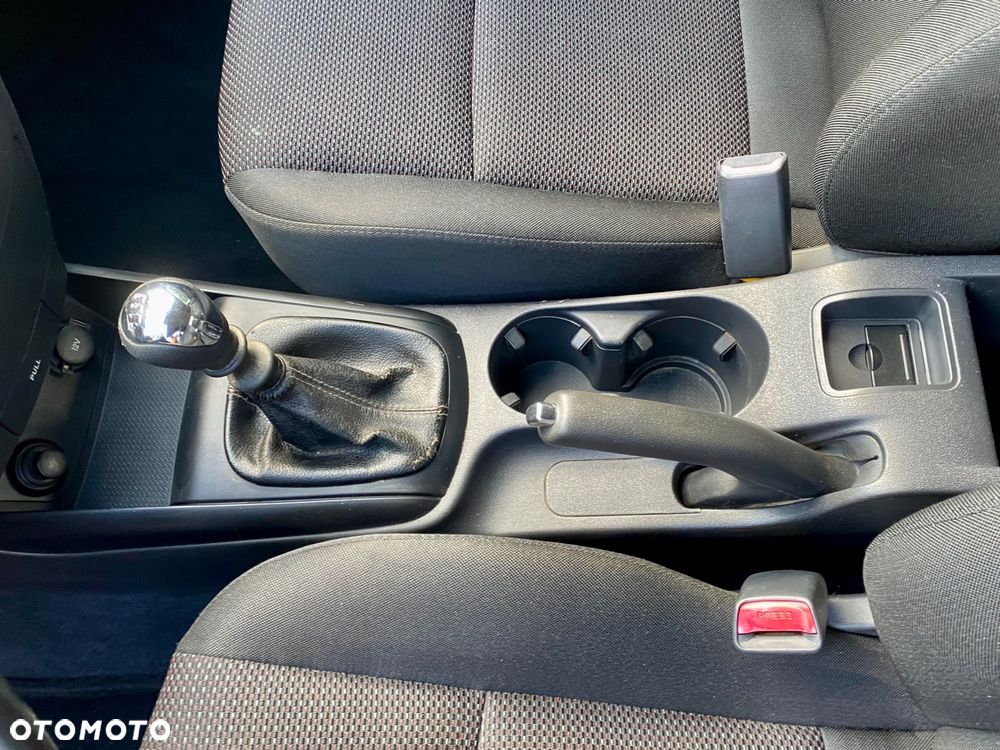 Hyundai i30 1.6 CRDi Comfort - 22