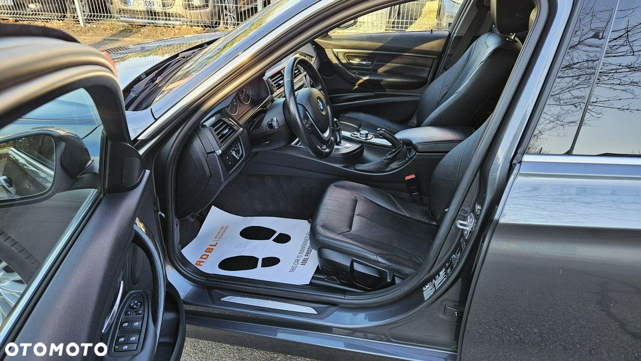 BMW Seria 3 320d Touring Luxury Line - 17