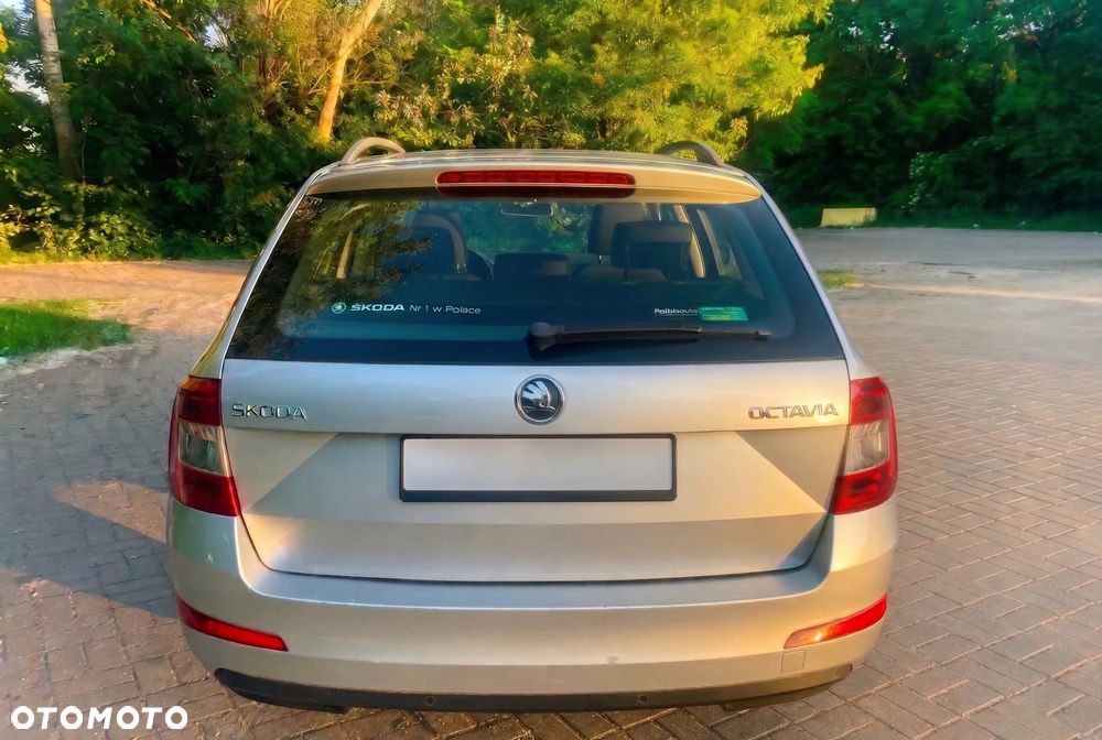 Skoda Octavia 1.6 TDI Ambition - 4