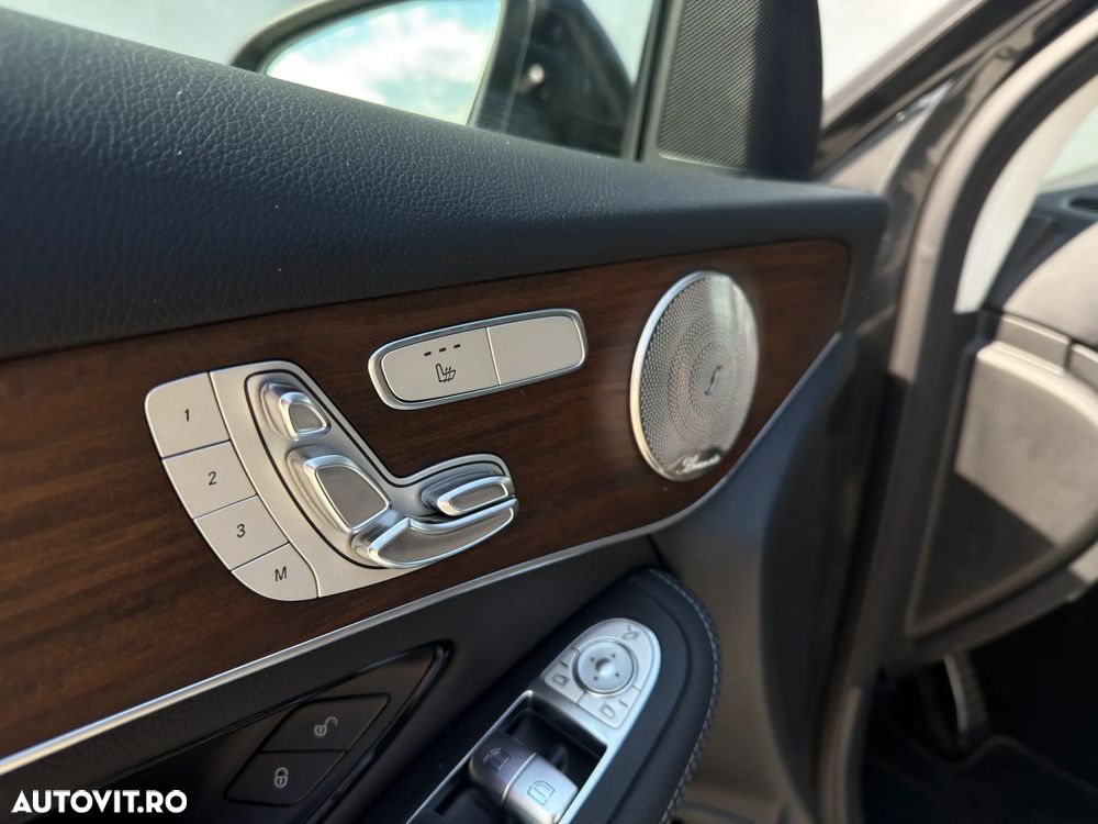 Mercedes-Benz GLC 300 e 4MATIC - 13