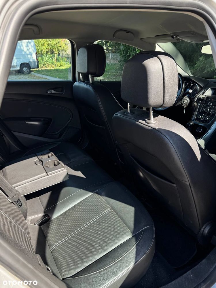 Opel Astra 1.4 Turbo - 27