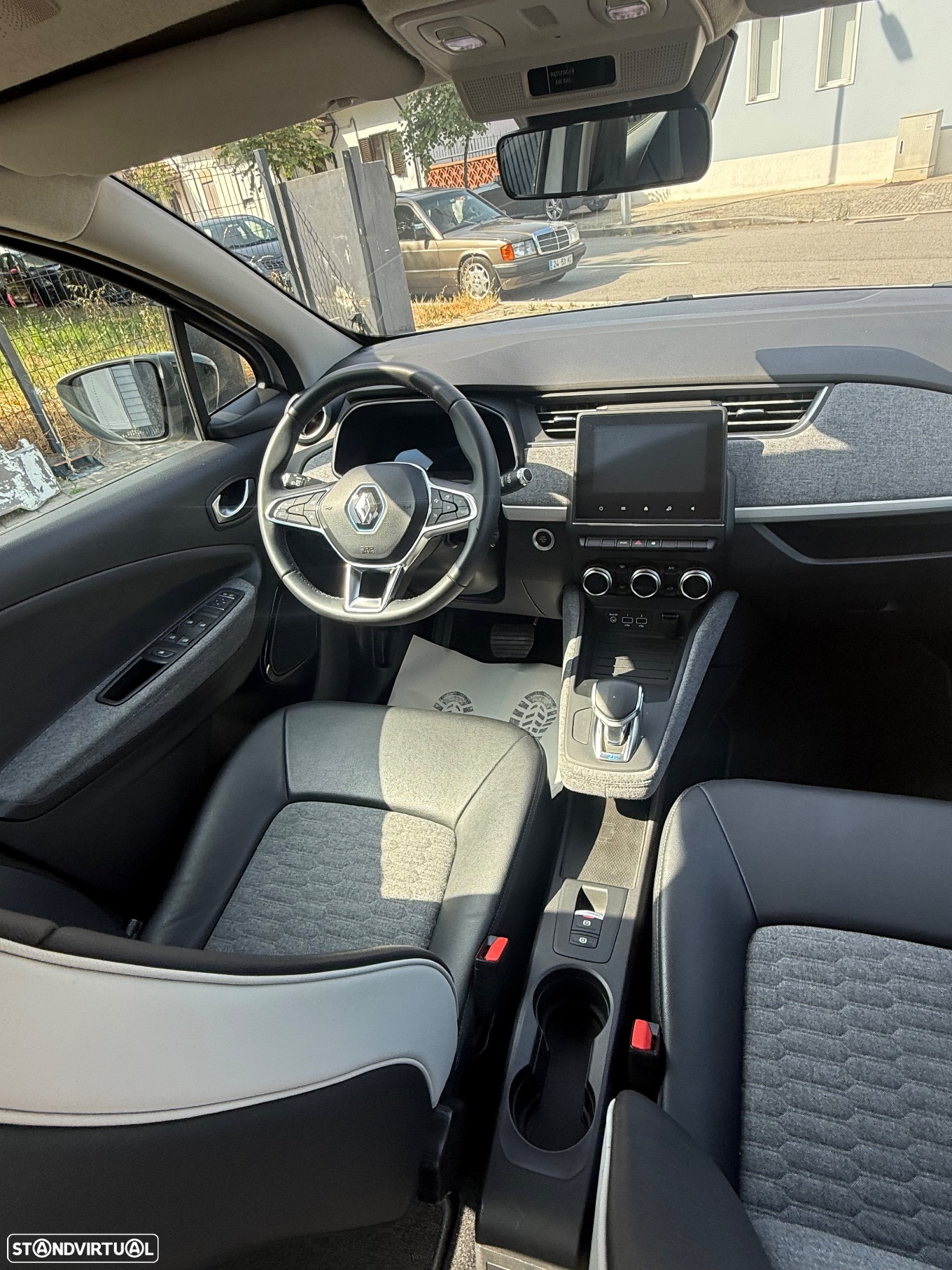 Renault Zoe (c/ Bateria) Limited 50 - 13