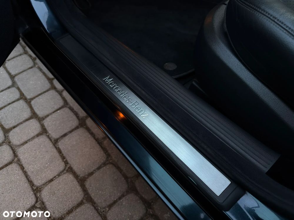 Mercedes-Benz Klasa E 320 CDI Elegance - 21