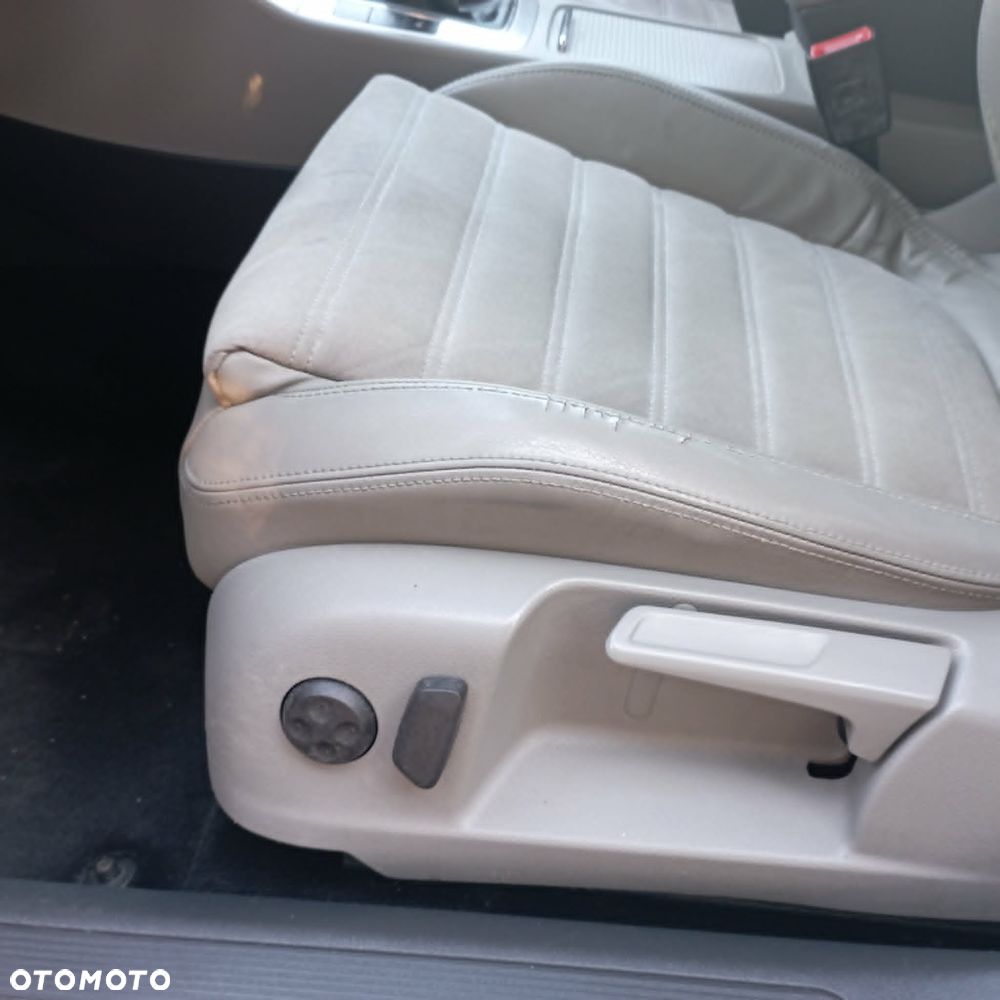 Volkswagen Passat 1.8 TSI Comfortline - 10