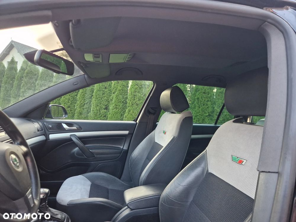 Skoda Octavia 2.0 TDI DPF DSG RS - 31