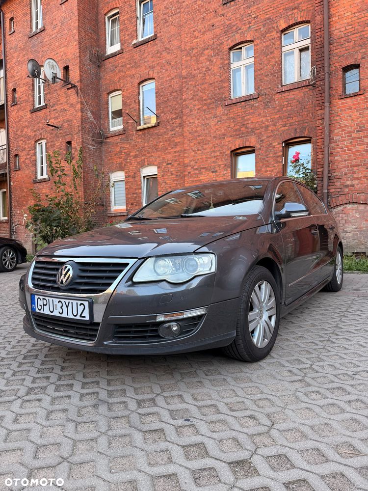 Volkswagen Passat 2.0 TDI DPF Comfortline - 1