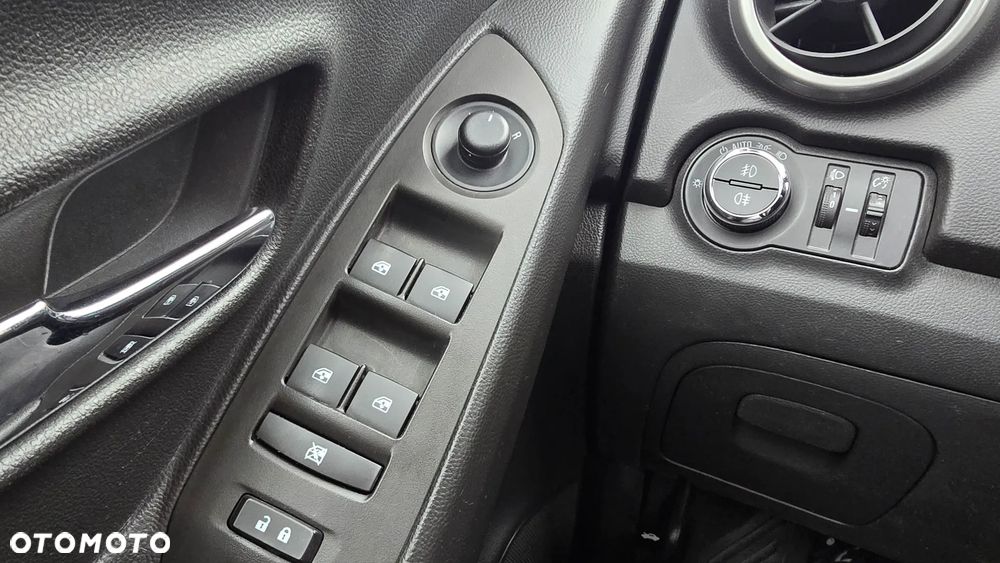 Chevrolet Trax 1.6 LT - 31