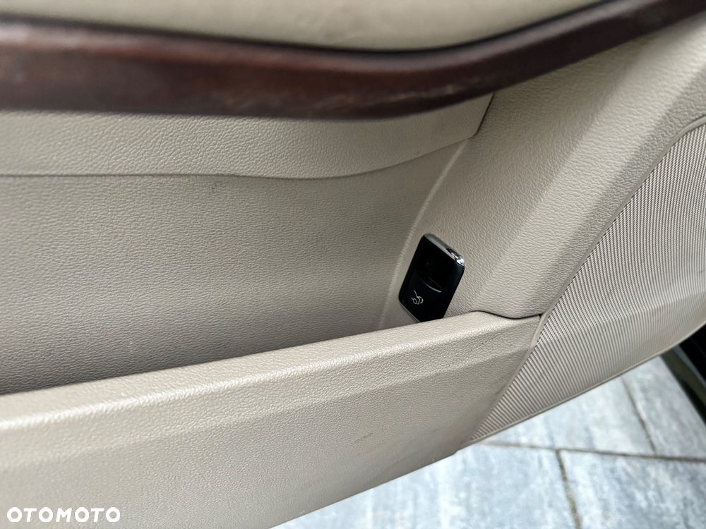 Mercedes-Benz Klasa E 350 BlueTec Avantgarde - 9