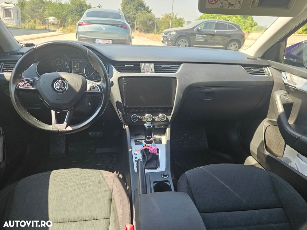 Skoda Octavia 1.6 TDI DSG Ambition - 7