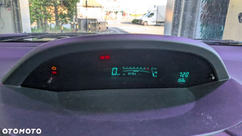 Toyota Yaris 1.33 Luna - 4