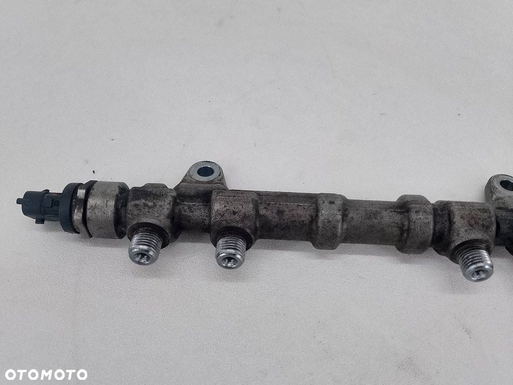 LISTWA WTRYSKOWA FIAT GRANDE PUNTO 55232383 0445214194 1.3 JTD - 6