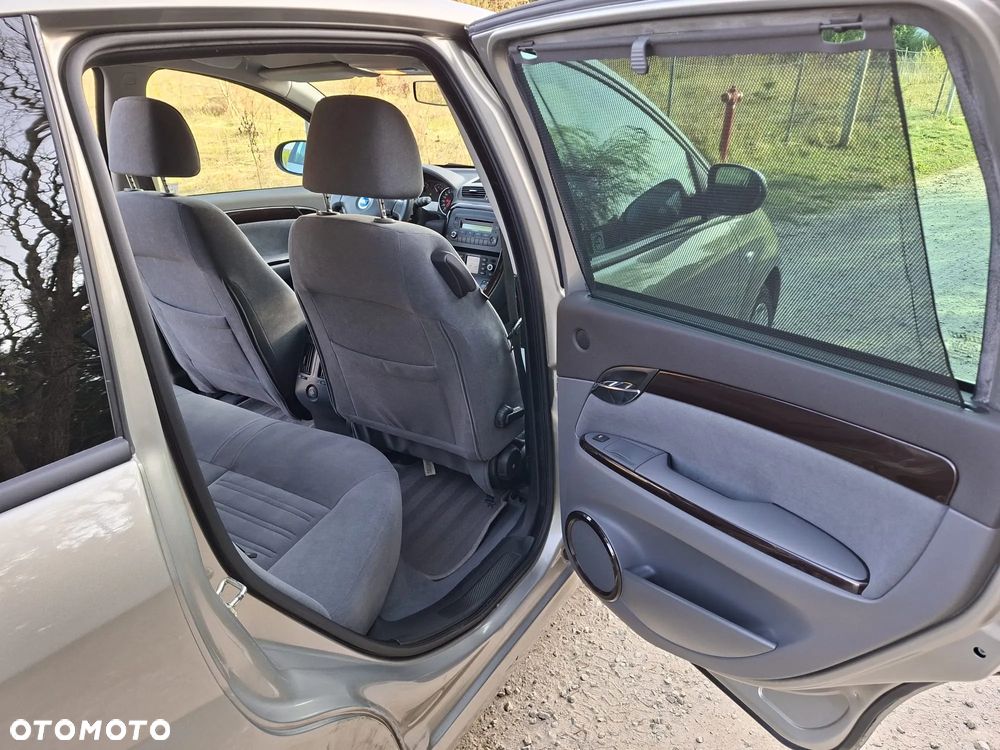 Fiat Croma 1.9 JTD Emotion - 18