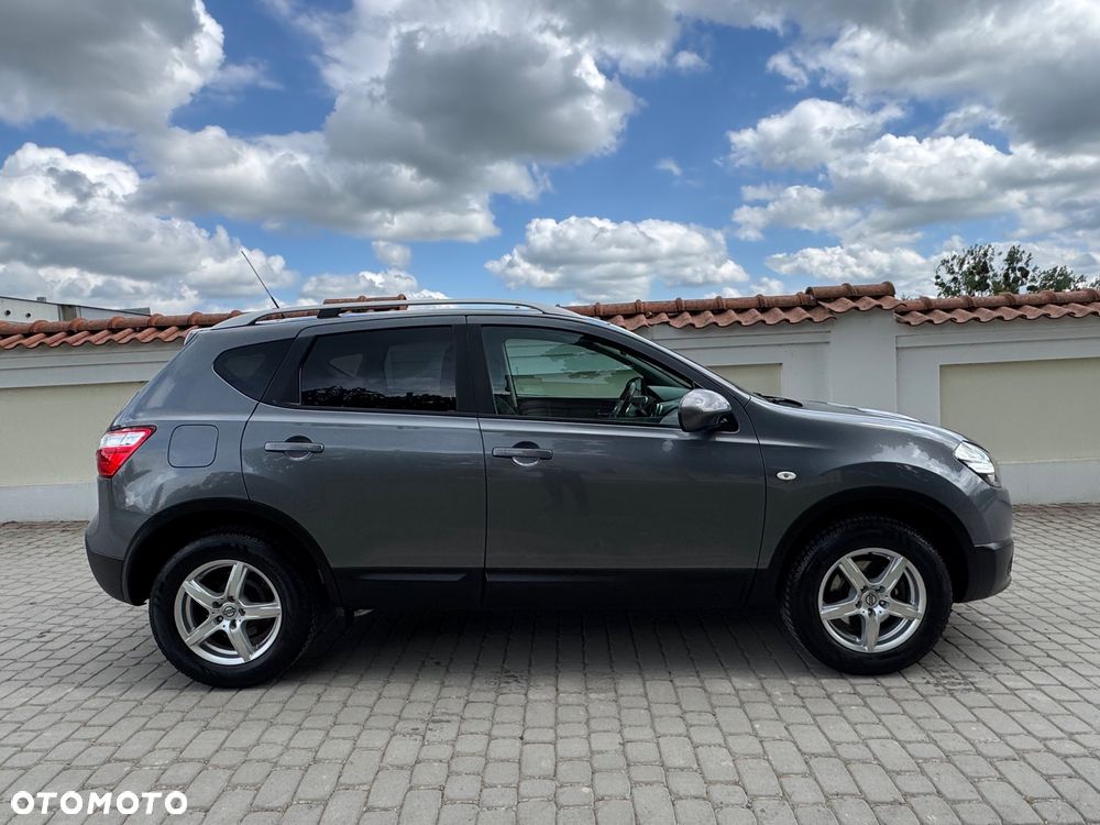 Nissan Qashqai - 11