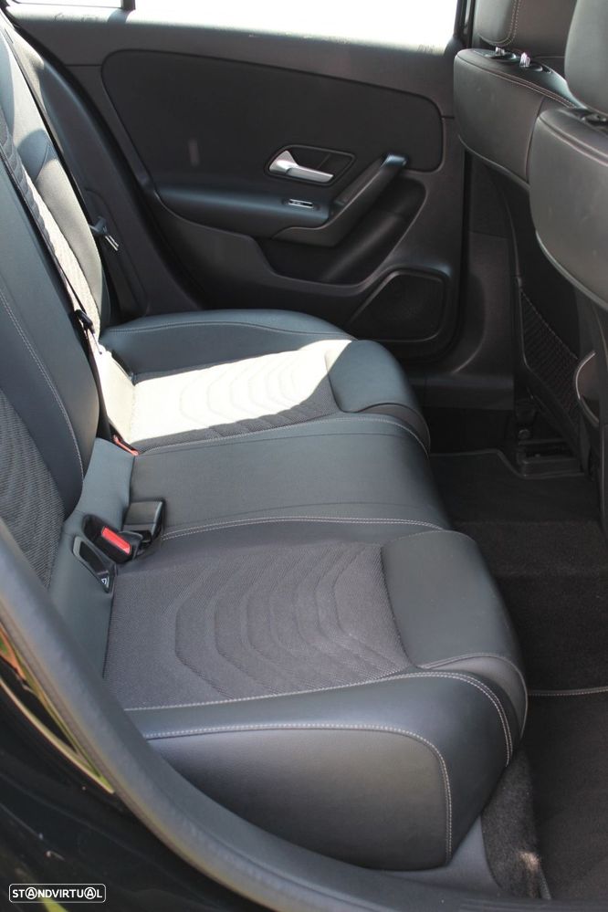 Mercedes-Benz A 250 e Style Plus - 22