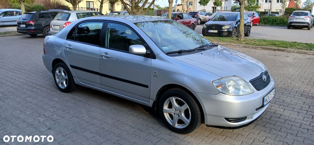 Toyota Corolla 1.6 VVT-i Sol - 2