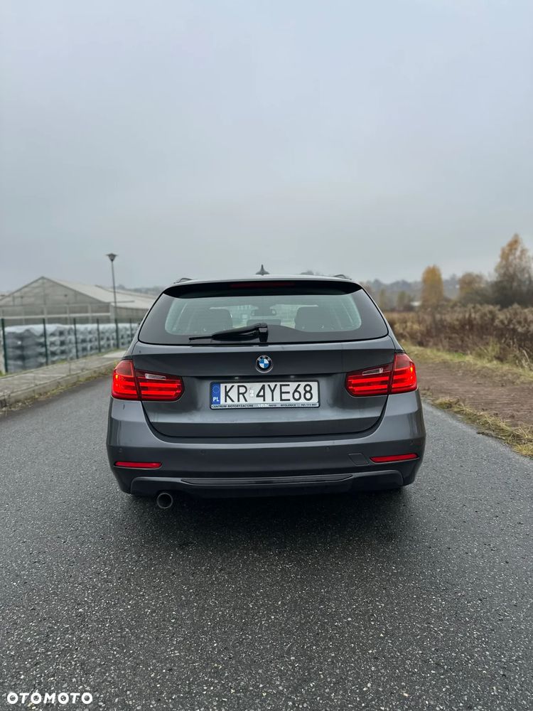 BMW Seria 3 318d Sport Line - 5