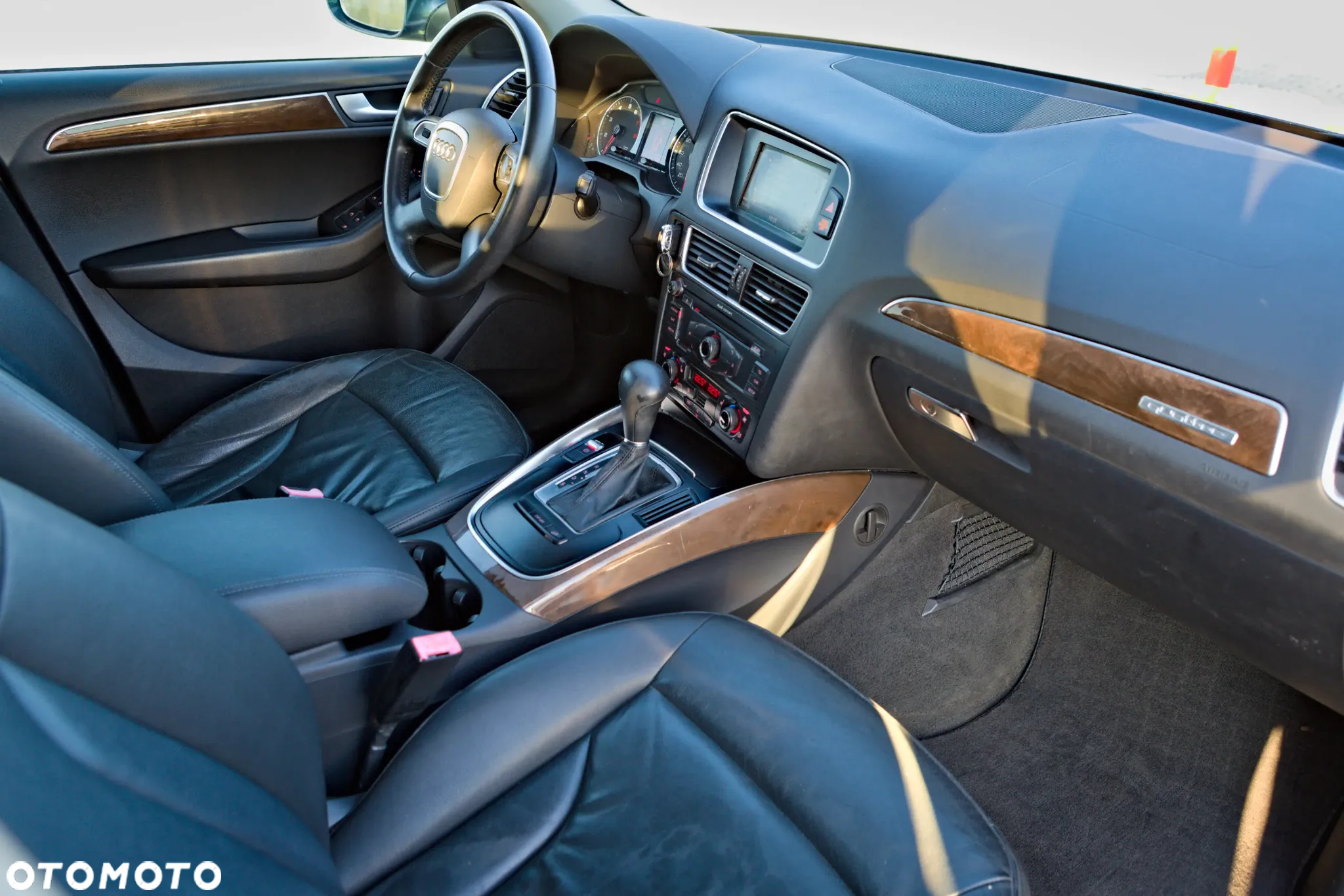 Audi Q5 3.2 FSI Quattro S tronic - 16