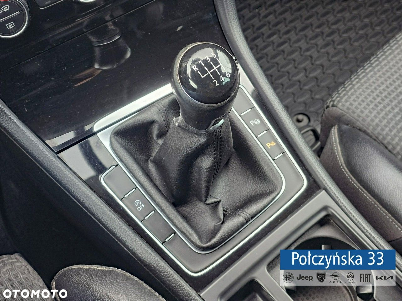 Volkswagen Golf - 23