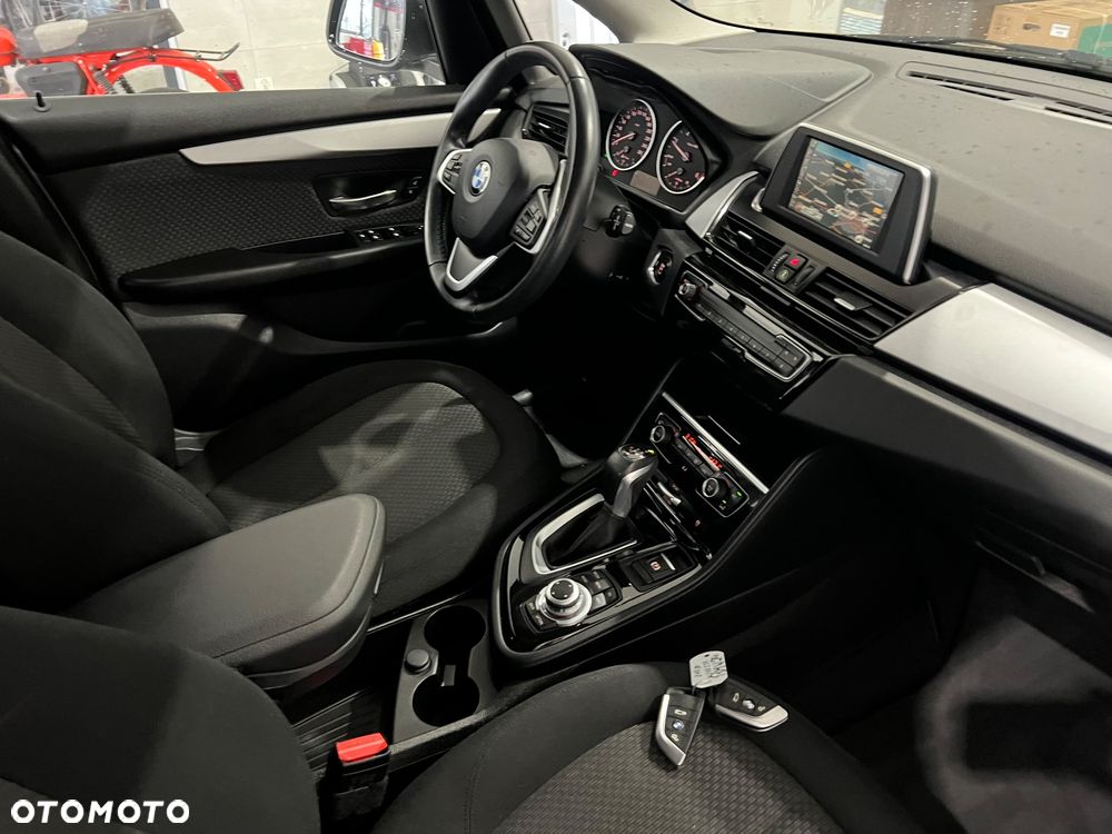 BMW Seria 2 218d Advantage sport - 28