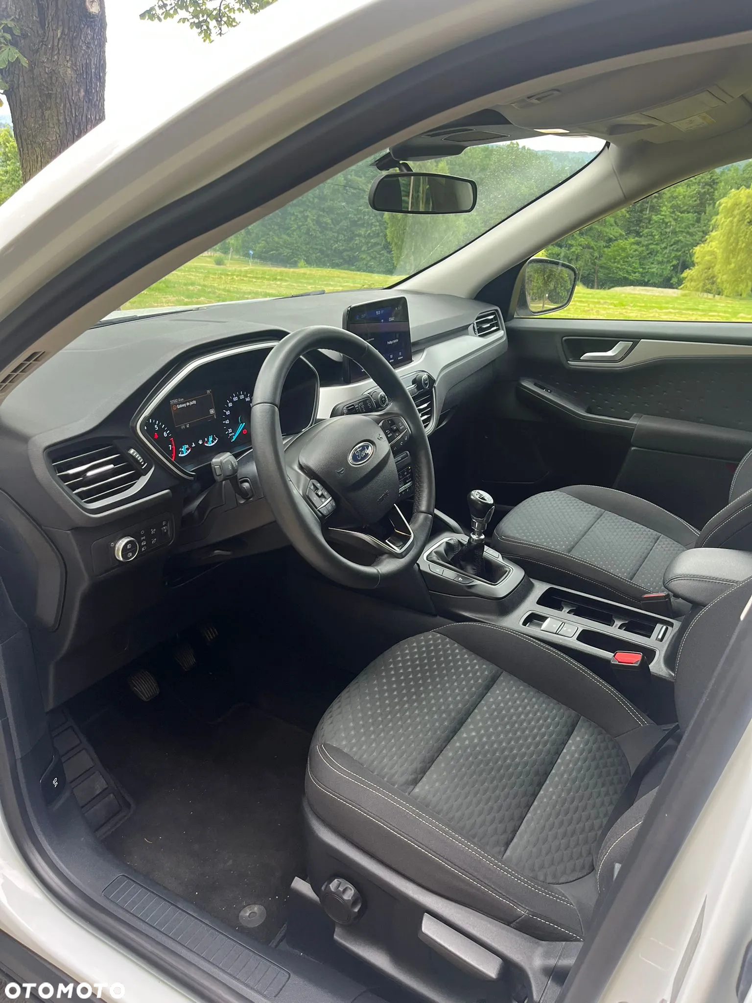 Ford Kuga - 12