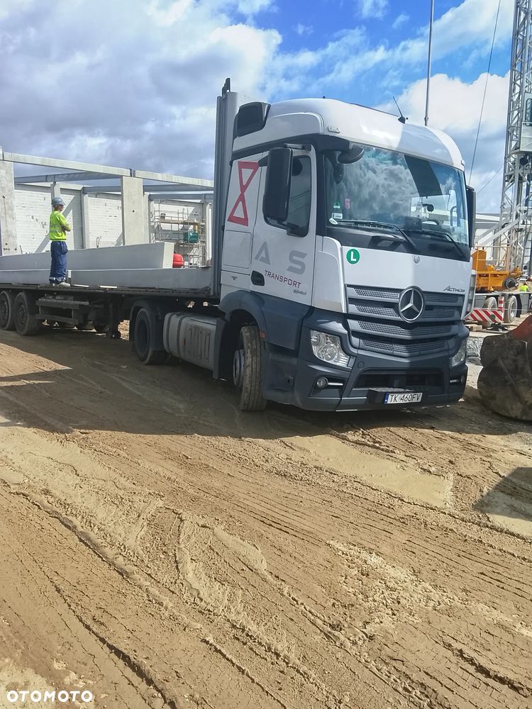 Mercedes-Benz Actros - 4