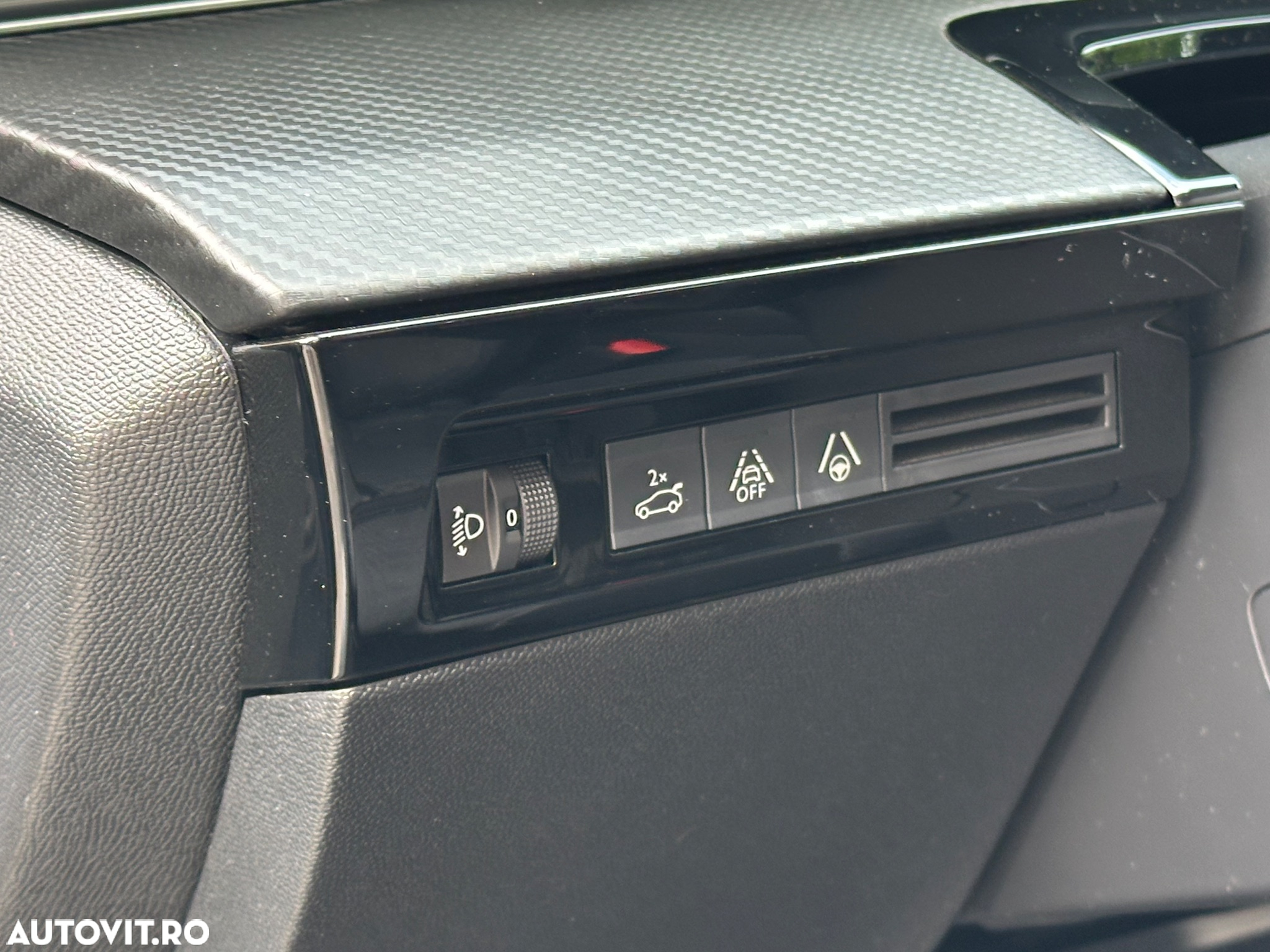 Peugeot 508 SW 1.2 PureTech S&S EAT8 Allure Pack - 21