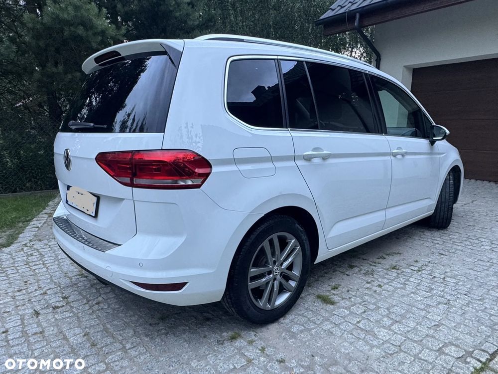 Volkswagen Touran - 6