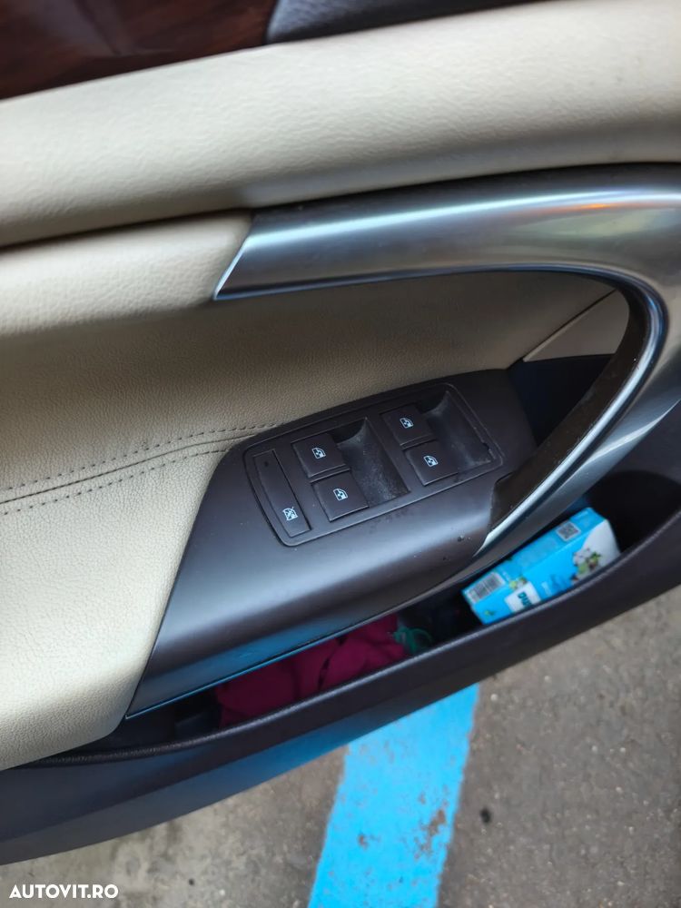 Opel Insignia 1.8 VVA - 16