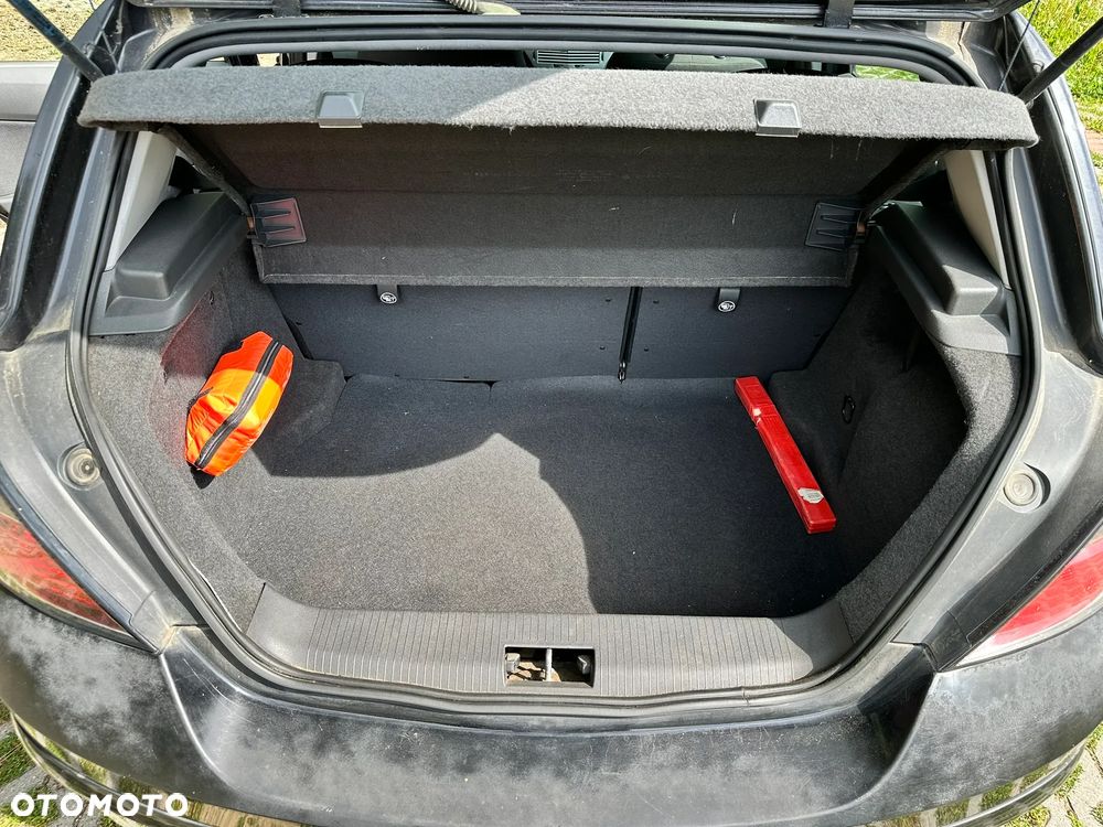 Opel Astra 1.4 - 8