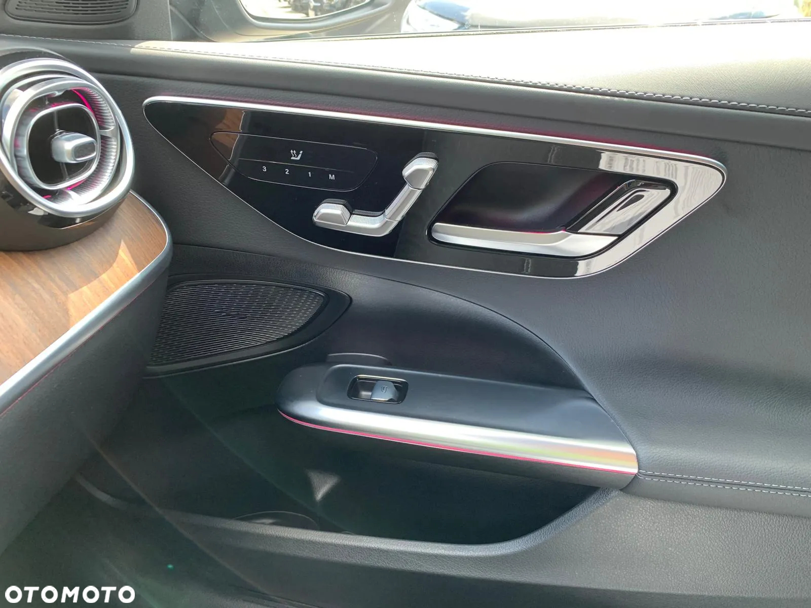 Mercedes-Benz Klasa C 300 e T 9G-TRONIC AMG Line Advanced - 12