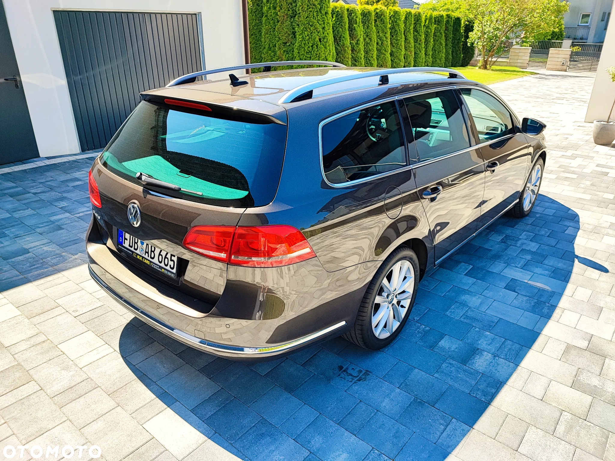 Volkswagen Passat Variant 2.0 TDI BlueMotion Technology Highline - 13