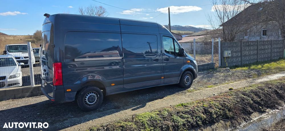 Mercedes-Benz Sprinter - 8