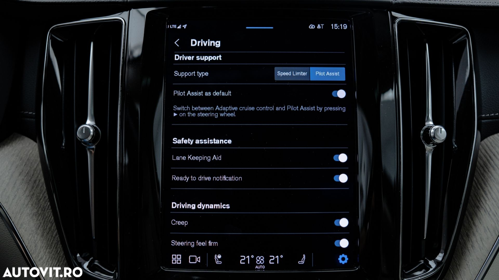 Volvo XC 60 Recharge T8 Twin Engine eAWD Inscription - 29